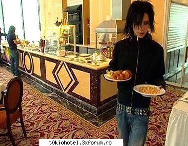 Bill's hairstyle - nu numai k nu trebuie sa gatesc yo....dar imi shi - Bill Kaulitz
