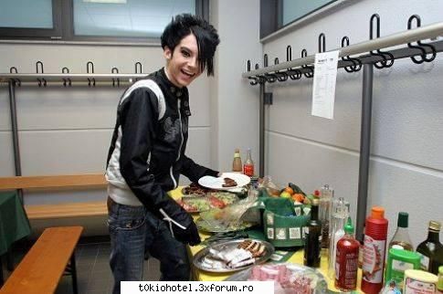 Picz - huuh...macar nu tre sa fuck yo de mancare! - Bill Kaulitz