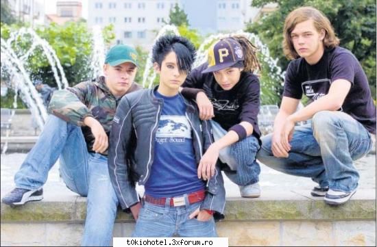 es beginnt jeden morgen, 
es klingelt um wecker und ich, erst mal liegen, 
ich bin immer zu und im