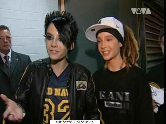 Tokio Hotel - Jung und nich mehr jugendfrei - You're ever getting up on time And oversleep - Versuri